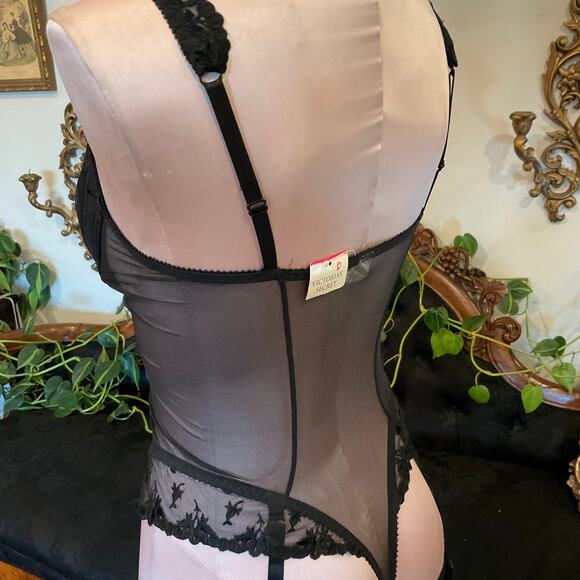 vintage Victoria's Secret Mesh Lace Vine Embroidery Bodysuit w/ Garters Size 34C - Picture 5 of 6
